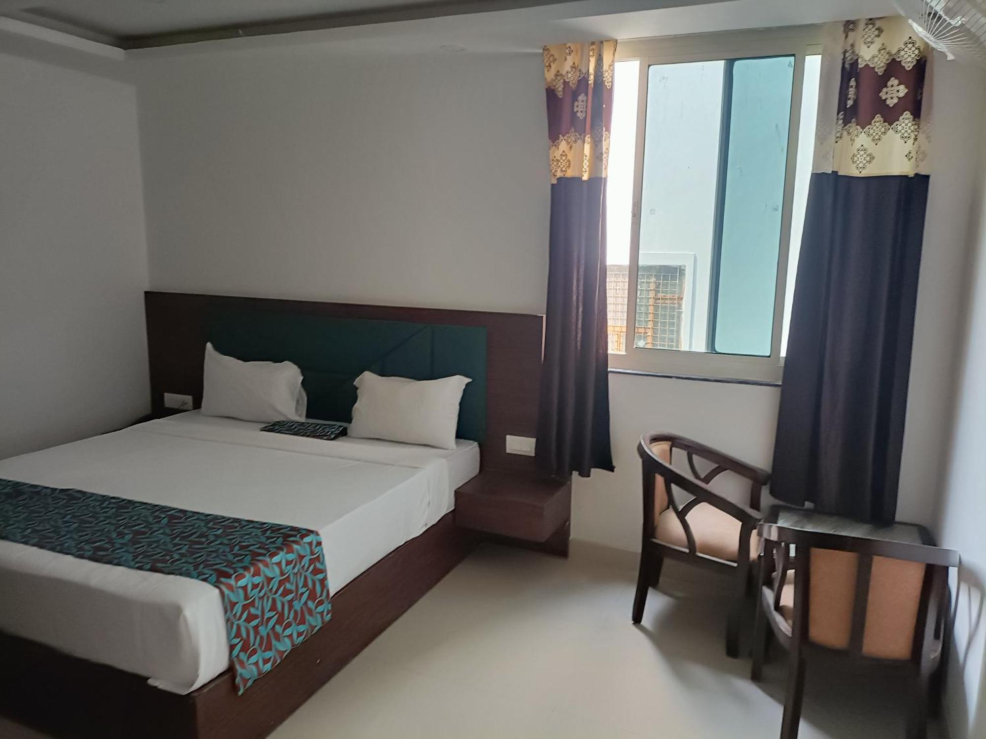 Hotel Vista Premium Tark A Family Hotel Near Igi Airport Delhi ニューデリー エクステリア 写真