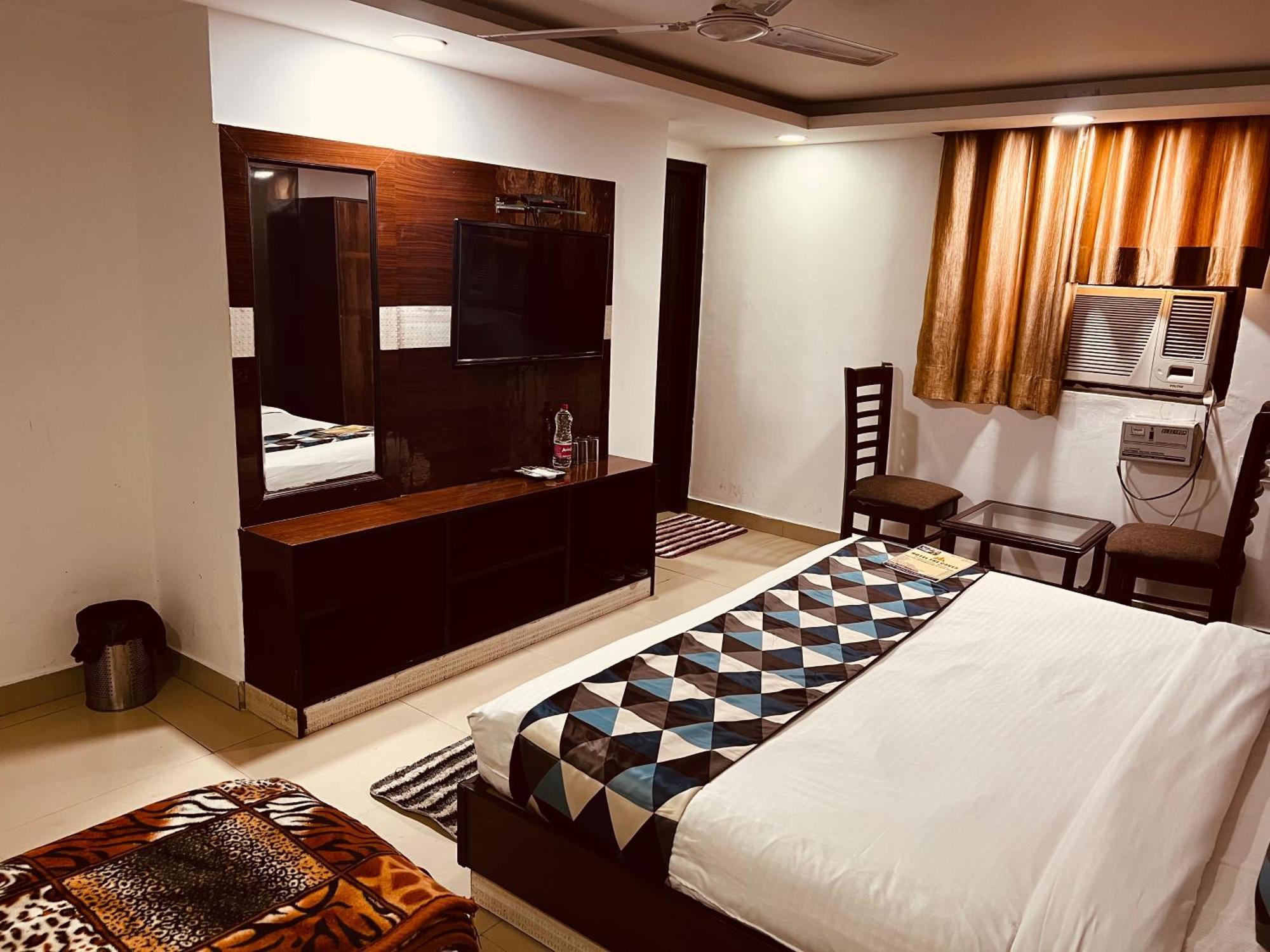 Hotel Vista Premium Tark A Family Hotel Near Igi Airport Delhi ニューデリー エクステリア 写真